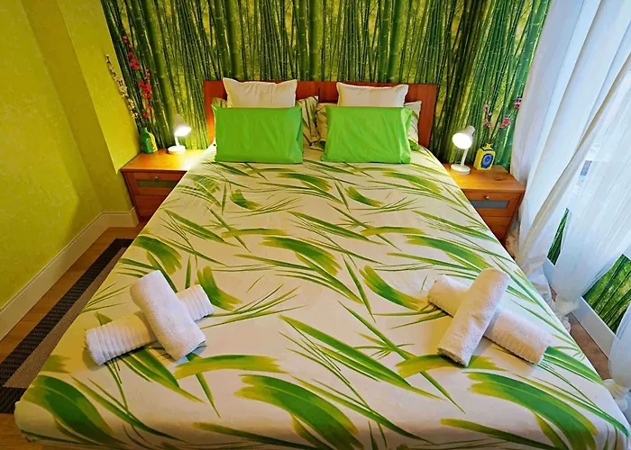 2 Terrazas 4 Personas Centro * Bilbao